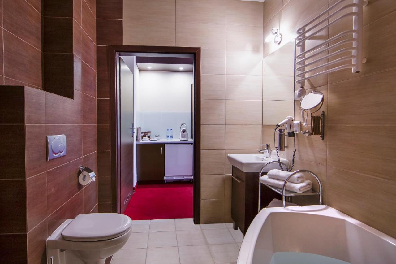 Boutique Hotel'S II Rewolucji Lodź Bagian luar foto