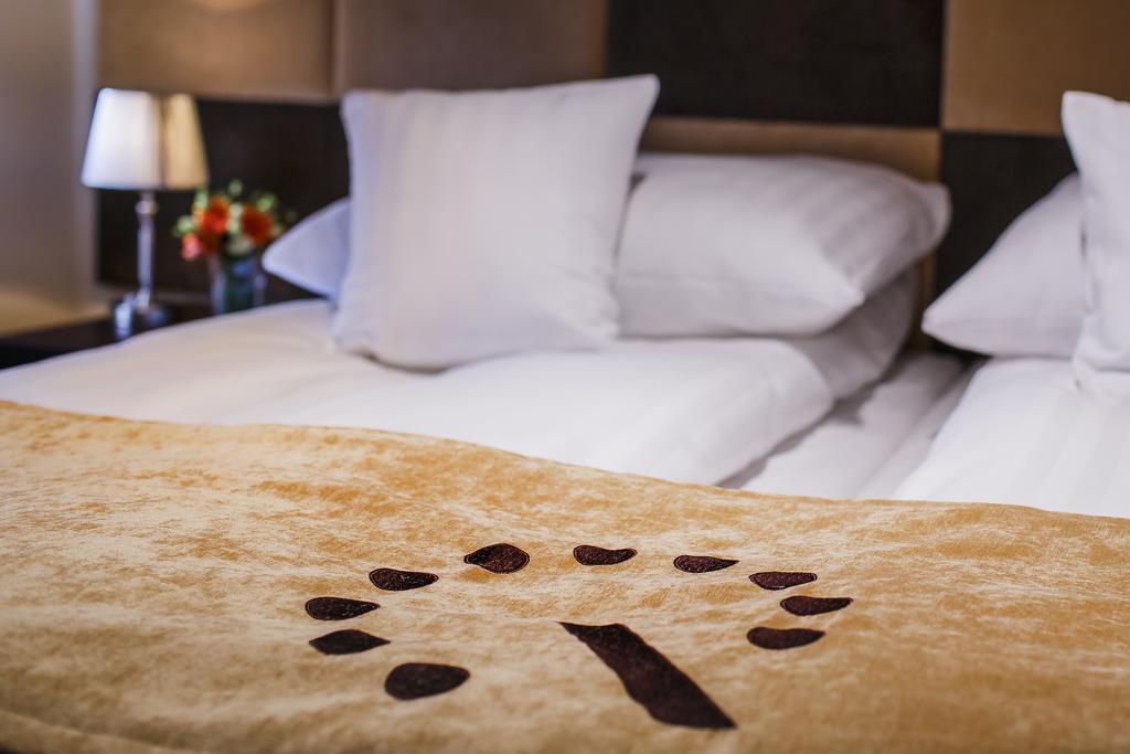 Boutique Hotel'S II Rewolucji Lodź Bagian luar foto