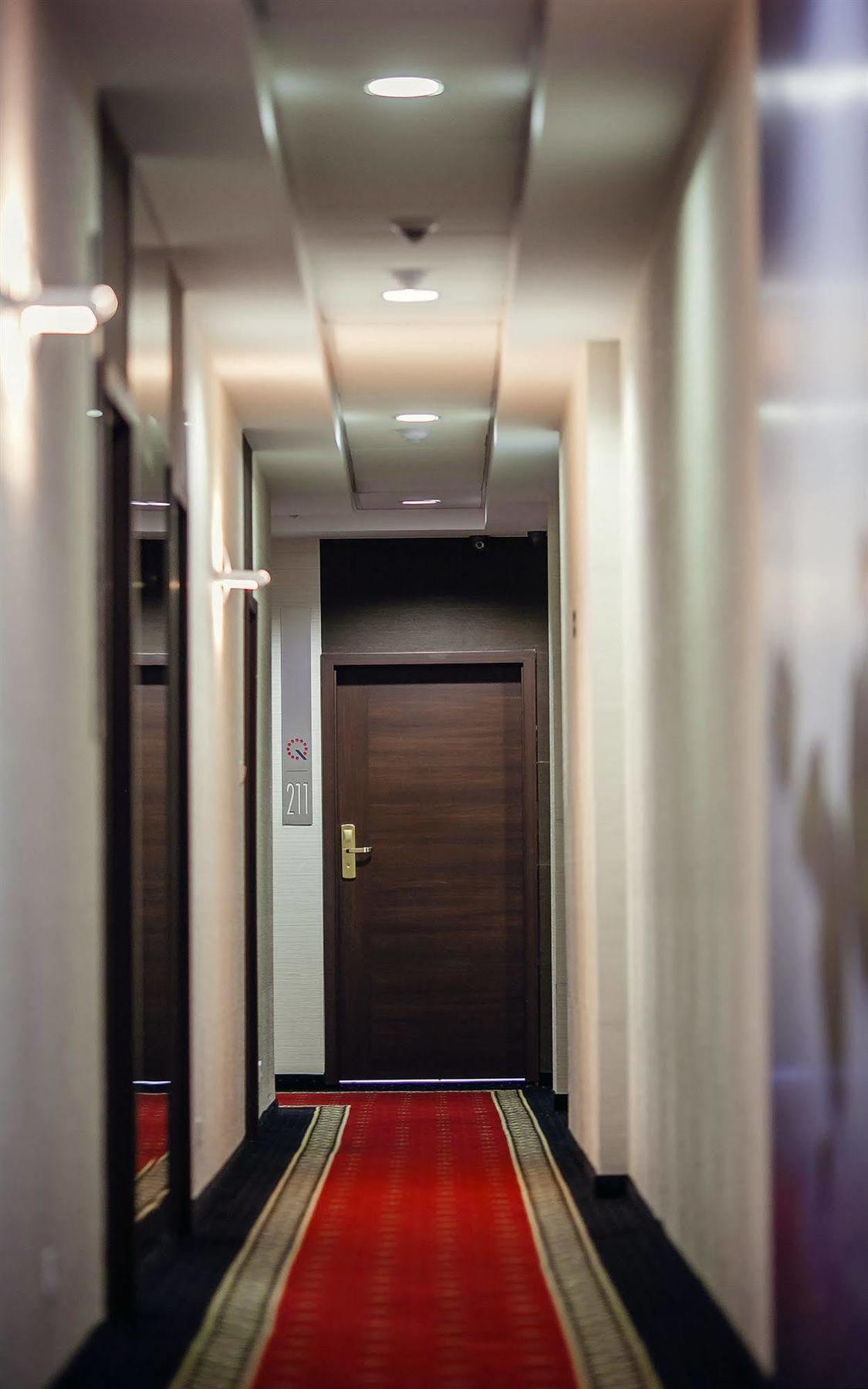 Boutique Hotel'S II Rewolucji Lodź Bagian luar foto